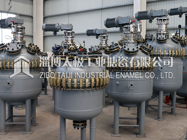 如何為搪玻璃反應(yīng)釜選擇合適的攪拌器 如何為搪玻璃反應(yīng)釜選擇合適的攪拌器